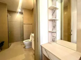 1 Bedroom Apartment for sale at Noble Ploenchit, Lumphini