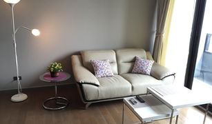 1 Bedroom Condo for sale in Suriyawong, Bangkok M Silom