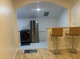 2 спален Дом в аренду в Baan Suan Neramit 3, Si Sunthon