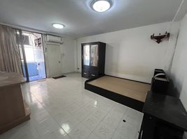 1 Bedroom Apartment for sale at Sinsetthee Resident Town 2, Hua Mak, Bang Kapi
