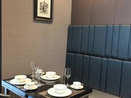 1 Bedroom Condo for sale at The Diplomat Sathorn, Si Lom