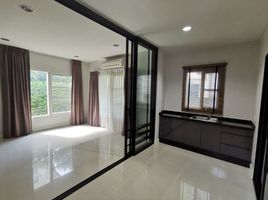 3 Bedroom Villa for sale at The Centro Sukhumvit 113, Samrong Nuea