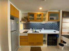 Studio Apartment for rent at Twin Peaks, Chang Khlan, Mueang Chiang Mai
