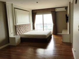 2 Bedroom Condo for rent at Supalai Park Ekkamai-Thonglor, Bang Kapi, Huai Khwang