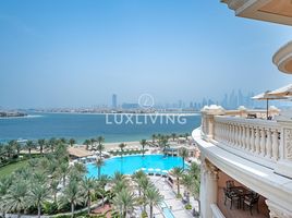 4 Bedroom Villa for sale at Raffles The Palm, The Crescent, Palm Jumeirah, Dubai