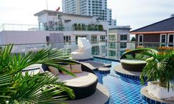 Photos 2 of the สระว่ายน้ำ at C-View Boutique and Residence