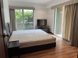 2 Schlafzimmer Appartement zu vermieten im Baan Rom Yen Ekkamai 2, Khlong Toei