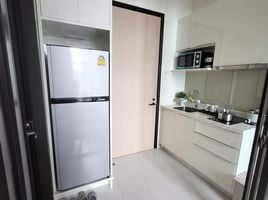 1 Schlafzimmer Wohnung zu vermieten im Chewathai Residence Asoke, Makkasan