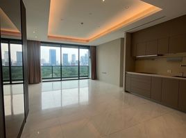 1 Bedroom Apartment for rent at Sindhorn Tonson , Lumphini