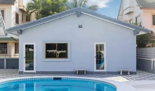 4 Schlafzimmern Villa zu verkaufen in Nong Prue, Pattaya 