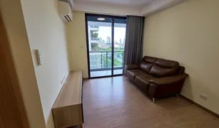 1 Schlafzimmer Wohnung zu verkaufen in Thung Mahamek, Bangkok Regal Condo Sathorn - Naradhiwas