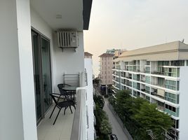 1 Bedroom Condo for sale at Club Royal, Na Kluea