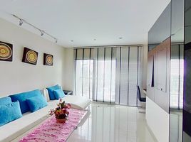 2 Bedroom Condo for rent at Noble Remix, Khlong Tan, Khlong Toei