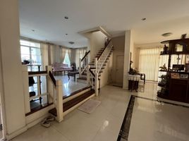 3 Schlafzimmer Haus zu verkaufen im Ladawan Sukhumvit, Nong Bon
