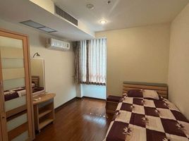 3 Bedroom Apartment for rent at Grand Langsuan, Lumphini