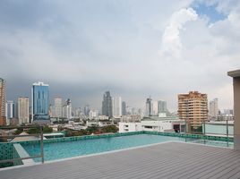 3 Schlafzimmer Appartement zu vermieten im Fernwood Residence, Phra Khanong Nuea