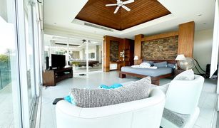 5 Schlafzimmern Villa zu verkaufen in Pa Khlok, Phuket 