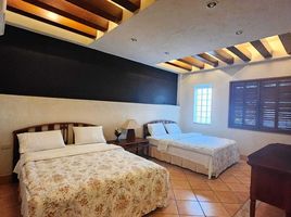 6 Bedroom Villa for sale at Vanich Bayfront Villa, Wichit
