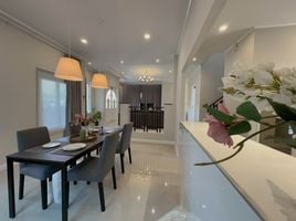 4 Schlafzimmer Reihenhaus zu vermieten im Permsap Villa, Si Sunthon, Thalang, Phuket