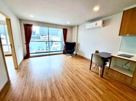 2 Bedroom Apartment for rent at Le Crique Condo, Bang Chak, Phra Khanong