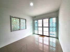 3 Bedroom House for sale at Fuengfah Villa 17 Phase 1,2,3, Phraeksa Mai