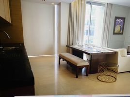 2 Schlafzimmer Appartement zu vermieten im Saladaeng Residences, Si Lom