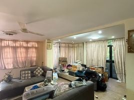 3 спален Таунхаус for sale in Паттайя Чонбури, Nong Prue