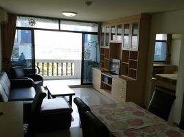 2 Schlafzimmer Wohnung zu verkaufen im J.C. Tower, Khlong Tan Nuea, Watthana