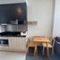 1 Schlafzimmer Wohnung zu vermieten im Edge Sukhumvit 23, Khlong Toei Nuea