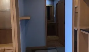 1 Schlafzimmer Wohnung zu verkaufen in Chantharakasem, Bangkok Ratchada Pavilion