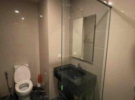 1 Schlafzimmer Appartement zu vermieten im Edge Sukhumvit 23, Khlong Toei Nuea