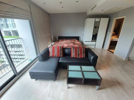 Studio Apartment for rent at Noble Remix, Khlong Tan