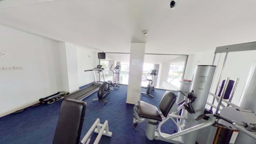 사진들 1 of the Communal Gym at Baan Saraan