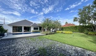 芭提雅 农保诚 European Thai House 3 卧室 别墅 售 