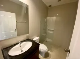 บ้านเดี่ยว 4 ห้องนอน ให้เช่า ในโครงการ SW 38 Place, พระโขนง