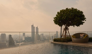 Кондо, 2 спальни на продажу в Si Lom, Бангкок The Lofts Silom