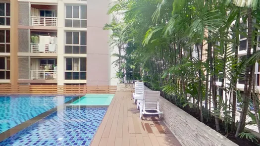 Photo 1 of the Communal Pool at The Master Sathorn Executive