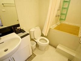 1 Schlafzimmer Appartement zu vermieten im 49 Plus, Khlong Tan Nuea