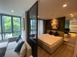 1 Schlafzimmer Wohnung zu vermieten im The Room Sukhumvit 40, Phra Khanong