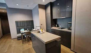 2 Bedrooms Condo for sale in Si Lom, Bangkok The Diplomat Sathorn