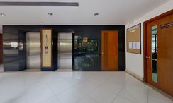 Фото 3 of the Reception / Lobby Area at Prime Suites