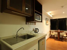 Studio Condo for rent at Aree Corner, Sam Sen Nai