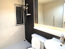 2 спален Квартира на продажу в Victoria Lakeview , Ban Mai