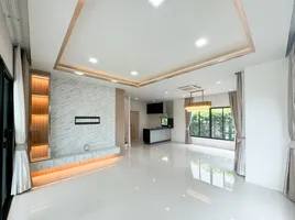 4 Schlafzimmer Villa zu verkaufen im Burasiri Bangna, Bang Sao Thong, Bang Sao Thong, Samut Prakan, Thailand