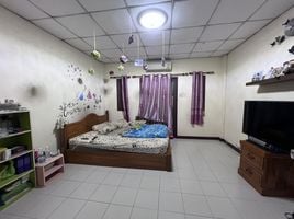 2 Schlafzimmer Reihenhaus zu verkaufen im Baan Benjasub, Rangsit