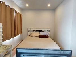2 Schlafzimmer Reihenhaus zu verkaufen im Britania Wongwaen Hathairat, Bueng Kham Phroi