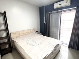 3 Schlafzimmer Reihenhaus zu verkaufen im Phanason Garden Home Thalang, Thep Krasattri