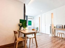 1 Schlafzimmer Wohnung zu vermieten im Tree Condo Sukhumvit 42, Phra Khanong