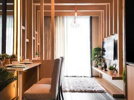 1 Schlafzimmer Wohnung zu vermieten im Edge Sukhumvit 23, Khlong Toei Nuea
