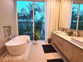 4 Schlafzimmer Villa zu verkaufen im Bliss Home Luxury Villa, Thap Tai